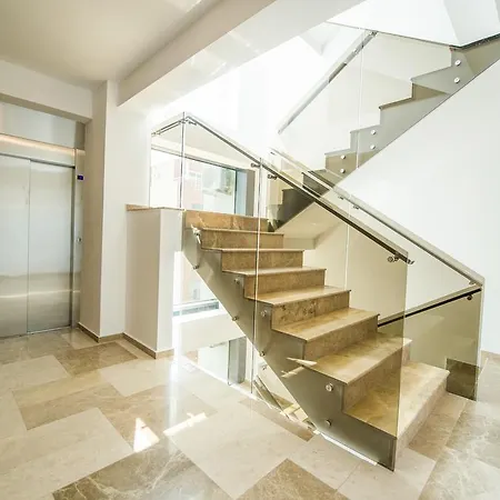 Sophia 2 Luxury Mamaia