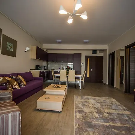 Sophia 2 Luxury